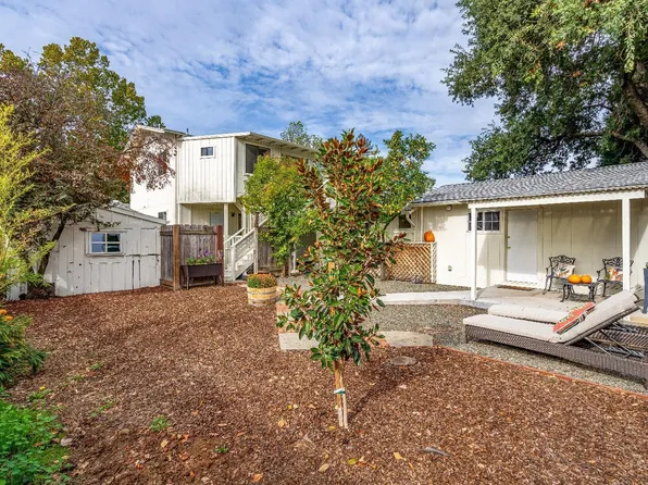 18631 Manzanita Road, Sonoma, CA 95476