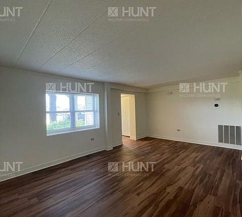 4th image of 2333 California Ave #B
