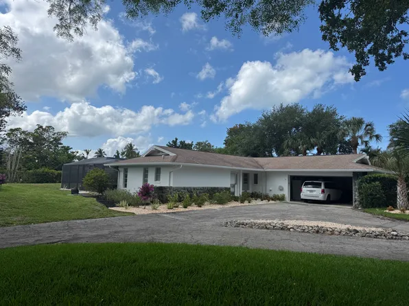 698 Mooring Line Dr, Naples, FL 34102