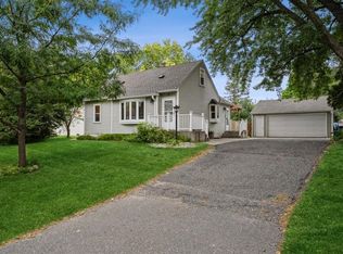 10 Circle Dr, Circle Pines, MN 55014