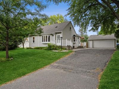 10 Circle Dr, Circle Pines, MN, 55014