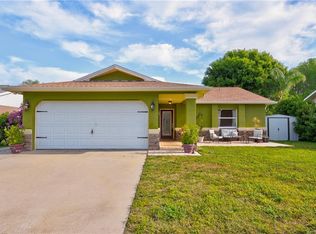 8129 Royal Hart Dr, New Port Richey, FL 34653