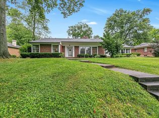 921 Shandel Dr, Saint Louis, MO 63132