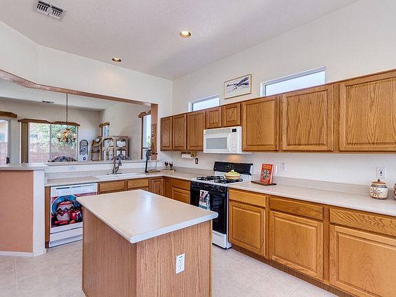4th image of 7553 W Wandering Coyote Dr