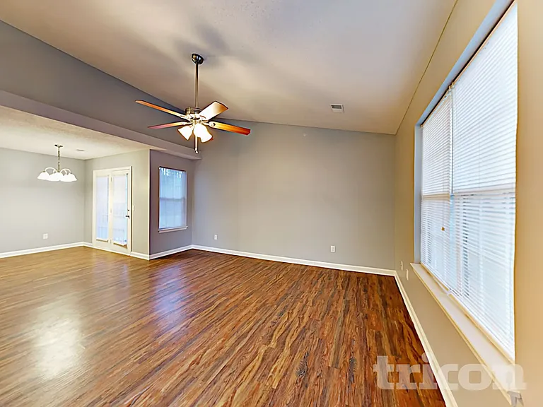 109 Jaybird Ln — Photo 5