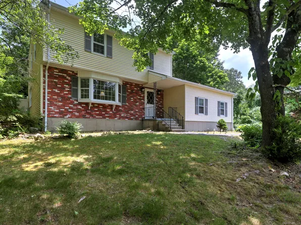 4 Sycamore Lane, Oxford, CT 06478