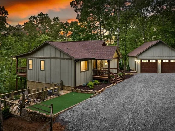 241 Wolf Creek Rd, Mineral Bluff, GA 30559