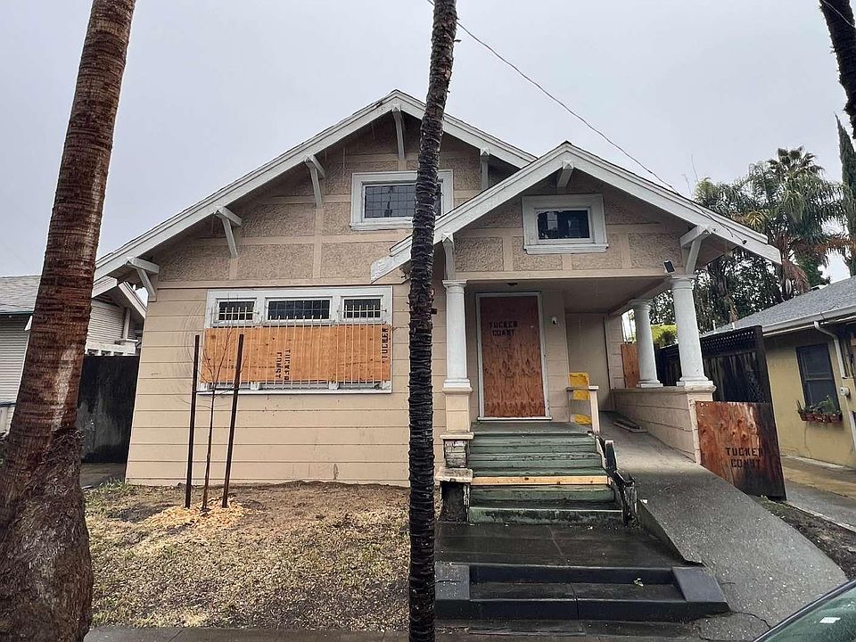 1st image of 27 Cleaves Ave