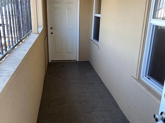 3rd image of 3835 Whittier Blvd #3