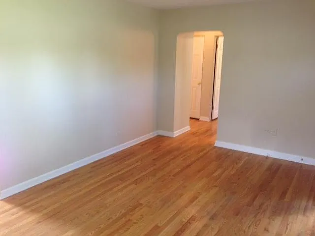 5126 Elmwood Ave — Photo 3