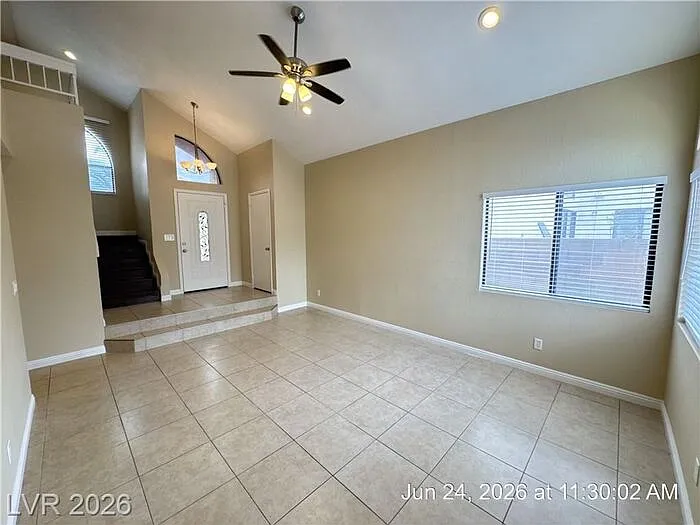 127 Wynntry Dr — Photo 3