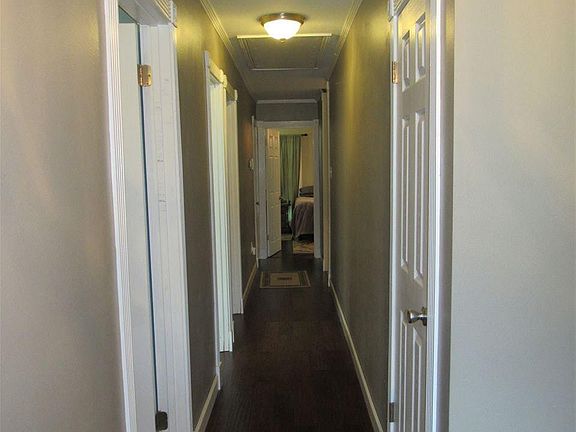 3rd image of 515 Westview Dr
