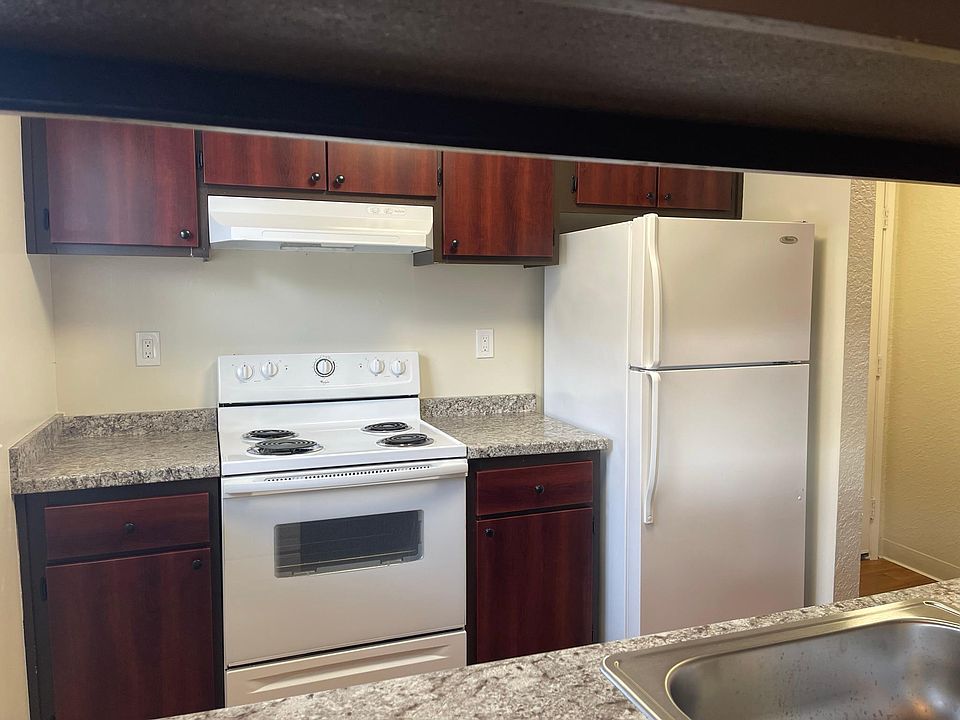 1st image of 5421 El Camino Ave #19