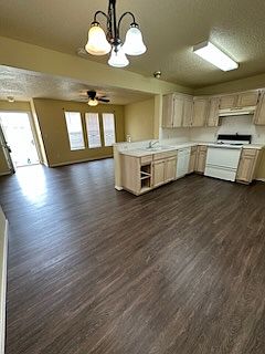 1st image of 7805 Grizzley Dr