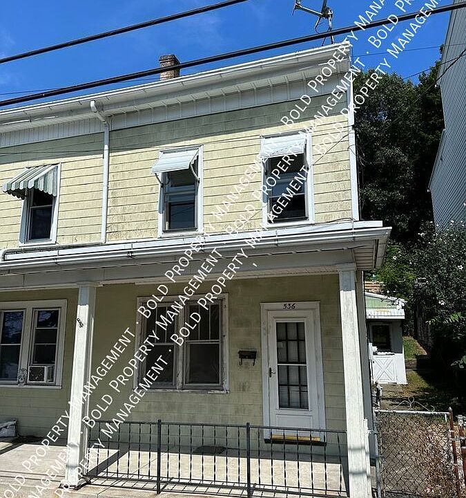 1st image of 536 E Arch St