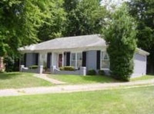 4001 Machupe Dr, Louisville, KY