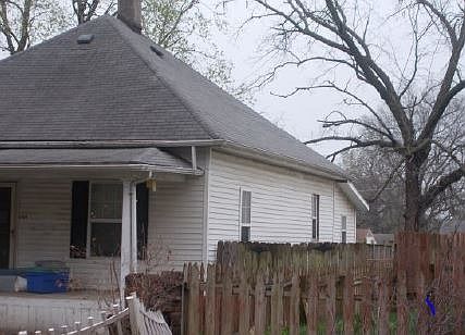 2nd image of 3424 Monterey St