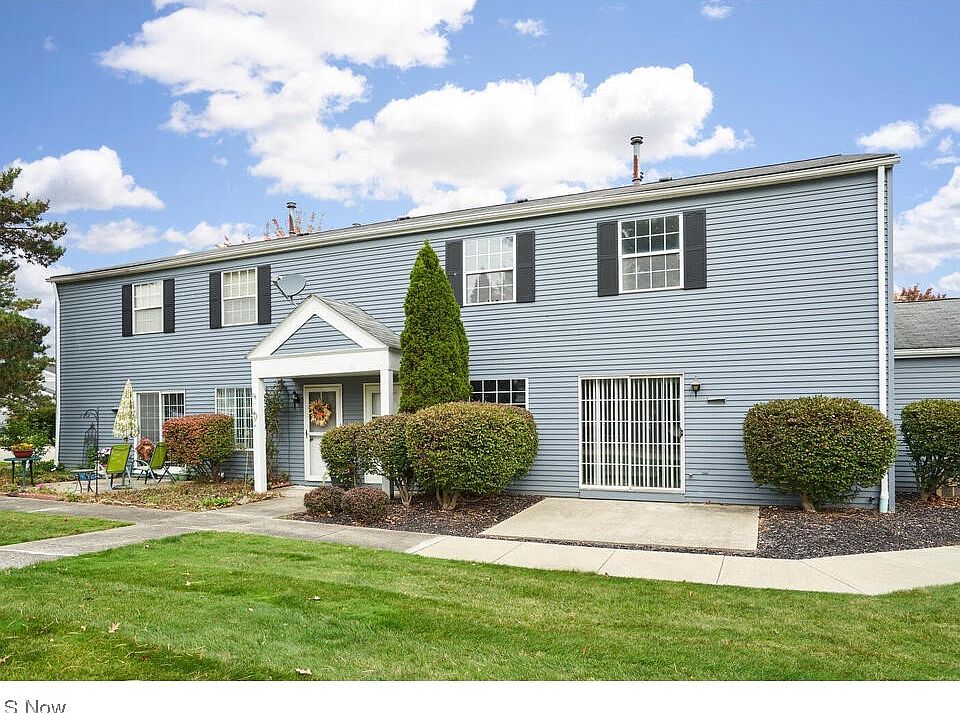 1st image of 21 Firebush Ln