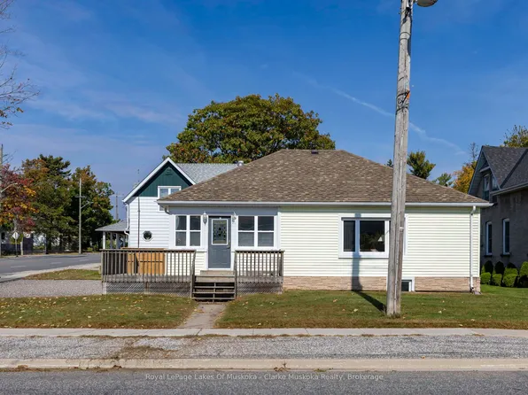 57 Cascade St, Parry Sound, ON P2A 1K3