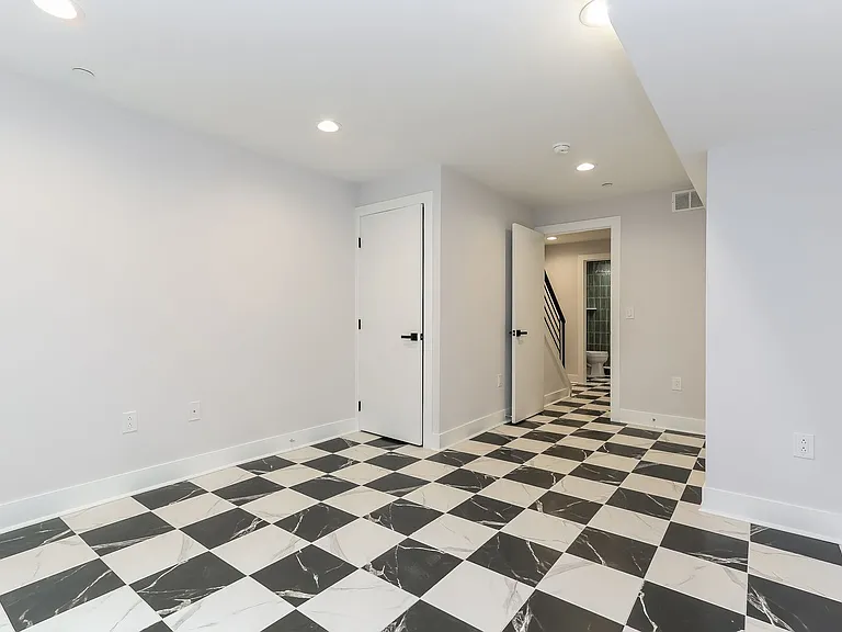 1440 S Fallon St — Photo 15
