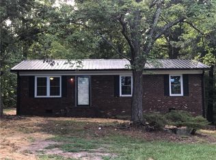 8563 Us Highway 220 Bus N, Randleman, NC 27317