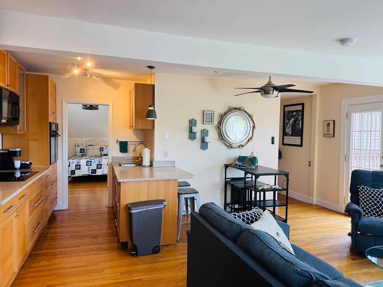 635 Thames St — Photo 3