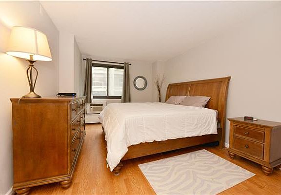 5th image of 90 Gold St APT 7F