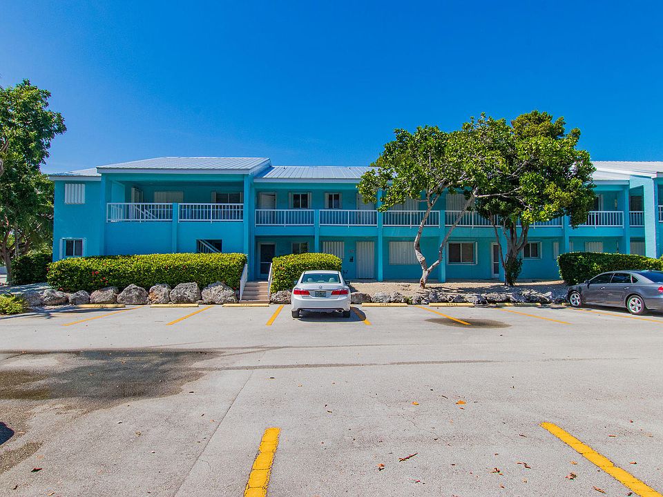 1st image of 98402 Windward Ave #98402
