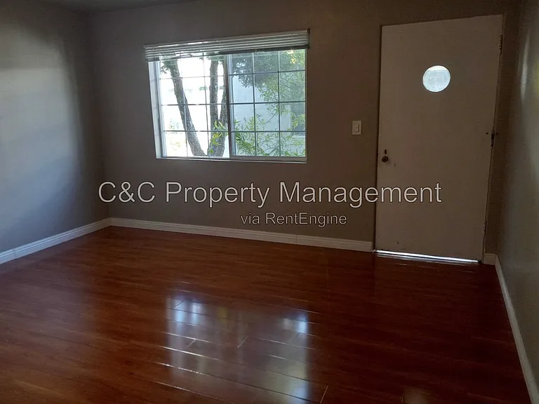 116 Maple St #2 — Photo 3