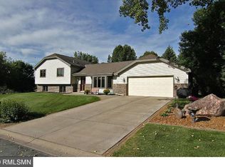 9870 Laguna Cir, Eden Prairie, MN 55347