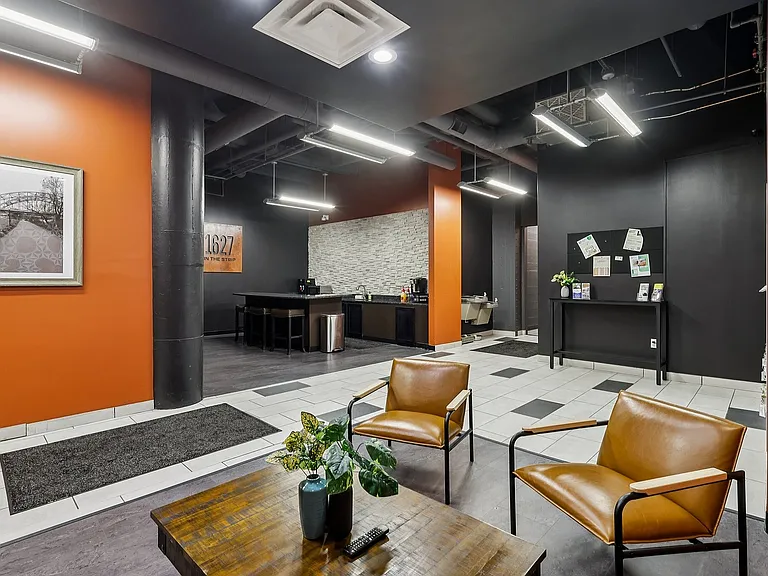 75-web-or-mls-Penn Ave-2409-910