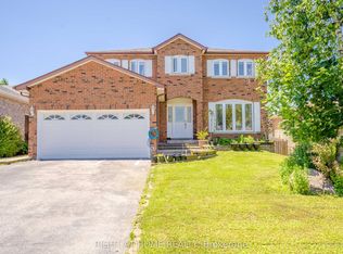 86 Howlett Ave, Newmarket, ON L3Y5S5