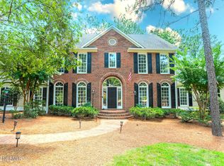 110 High Point Rd, Pinehurst, NC 28374