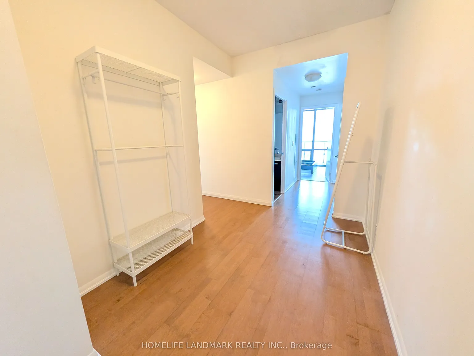 4 bed, $4,800 — Photo 2