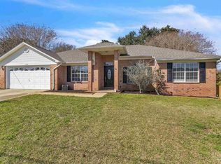 1723 Marseille Dr, Gulf Breeze, FL 32563