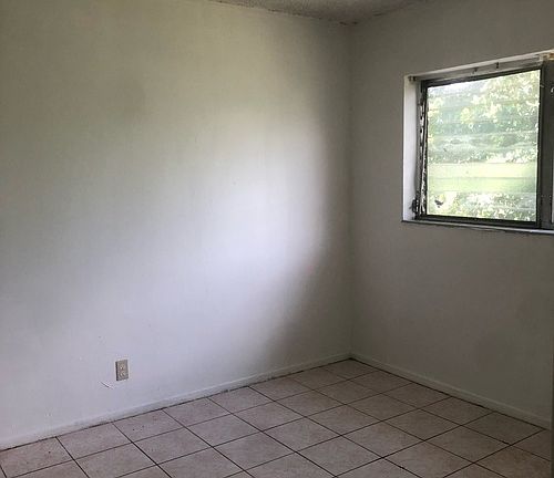 4th image of 2210 NW 7th Ct #6