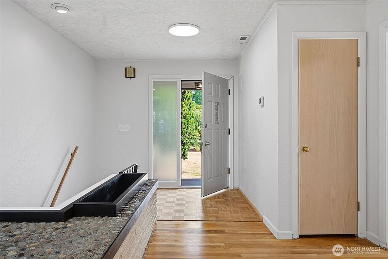 2nd image of 116 Virginia Place