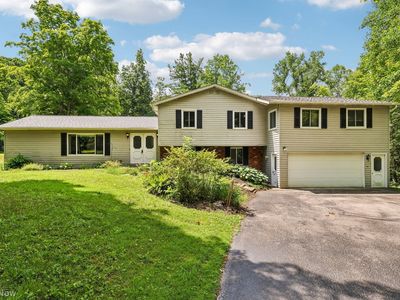 8355 Cedar Rd, Chesterland, OH, 44026