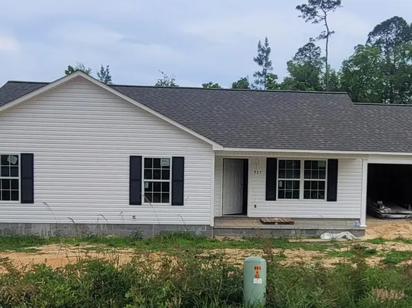 927 Evergreen Ln, Douglas, GA 31533