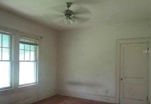 2nd image of 455 Brainard Ave