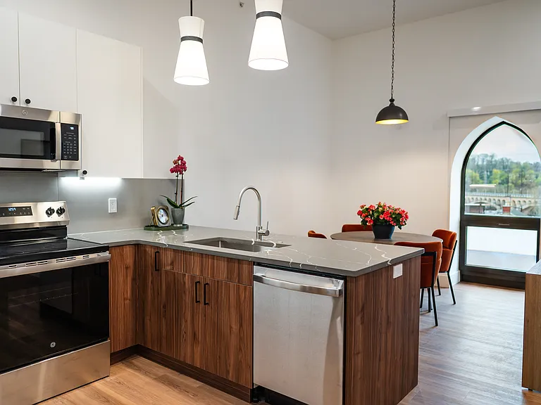 The Roe at Manayunk Apartments and Townhomes — Photo 47