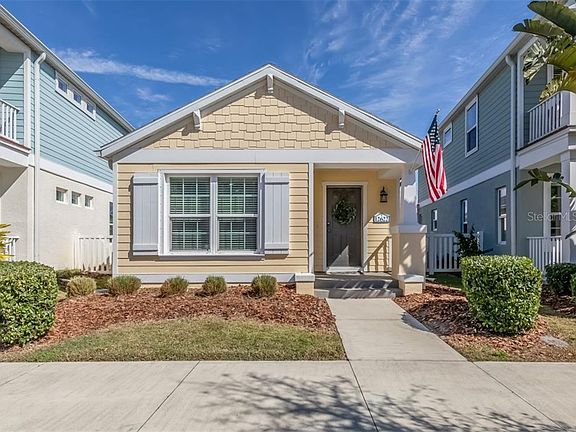 3rd image of 12622 Shimmering Oak Cir