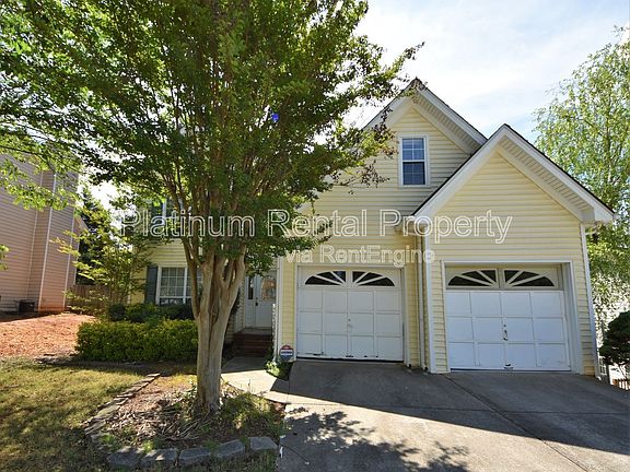 2nd image of 950 Hillary Ln