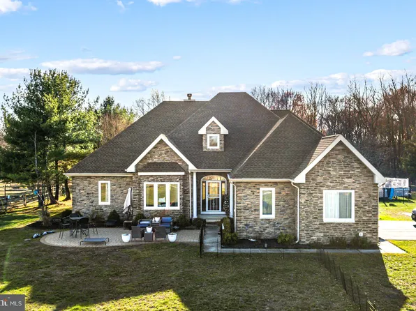 257 Hartford Rd, Medford, NJ 08055