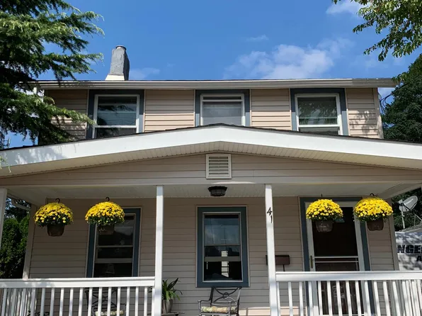 41 Throckmorton Ave, Eatontown, NJ 07724