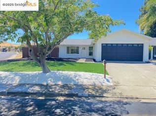 5 Dolphin Dr, Pittsburg, CA 94565