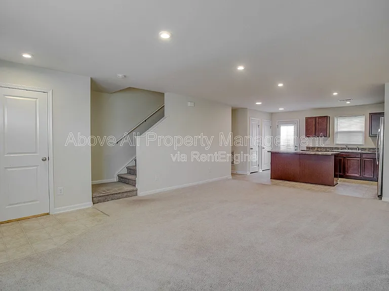 1026 Bent Willow Dr — Photo 7