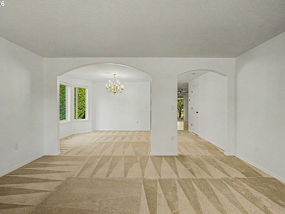 4th image of 602 NW 25th Ave
