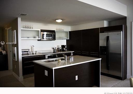 1st image of 1900 N Bayshore Dr APT 1502