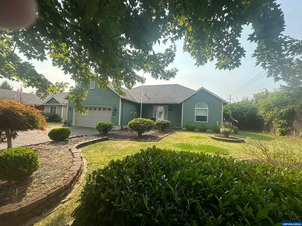 2393 NW Shadden Dr, McMinnville, OR 97128